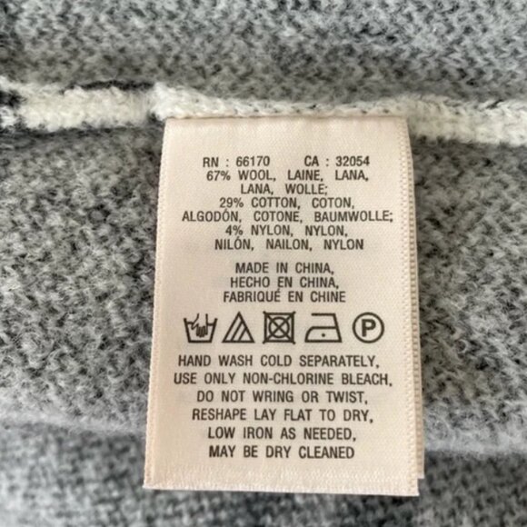 Moth Anthropologie Wool Sweater with Large Grey Plaid  Cream and Gray | M-L - Picture 14 of 15